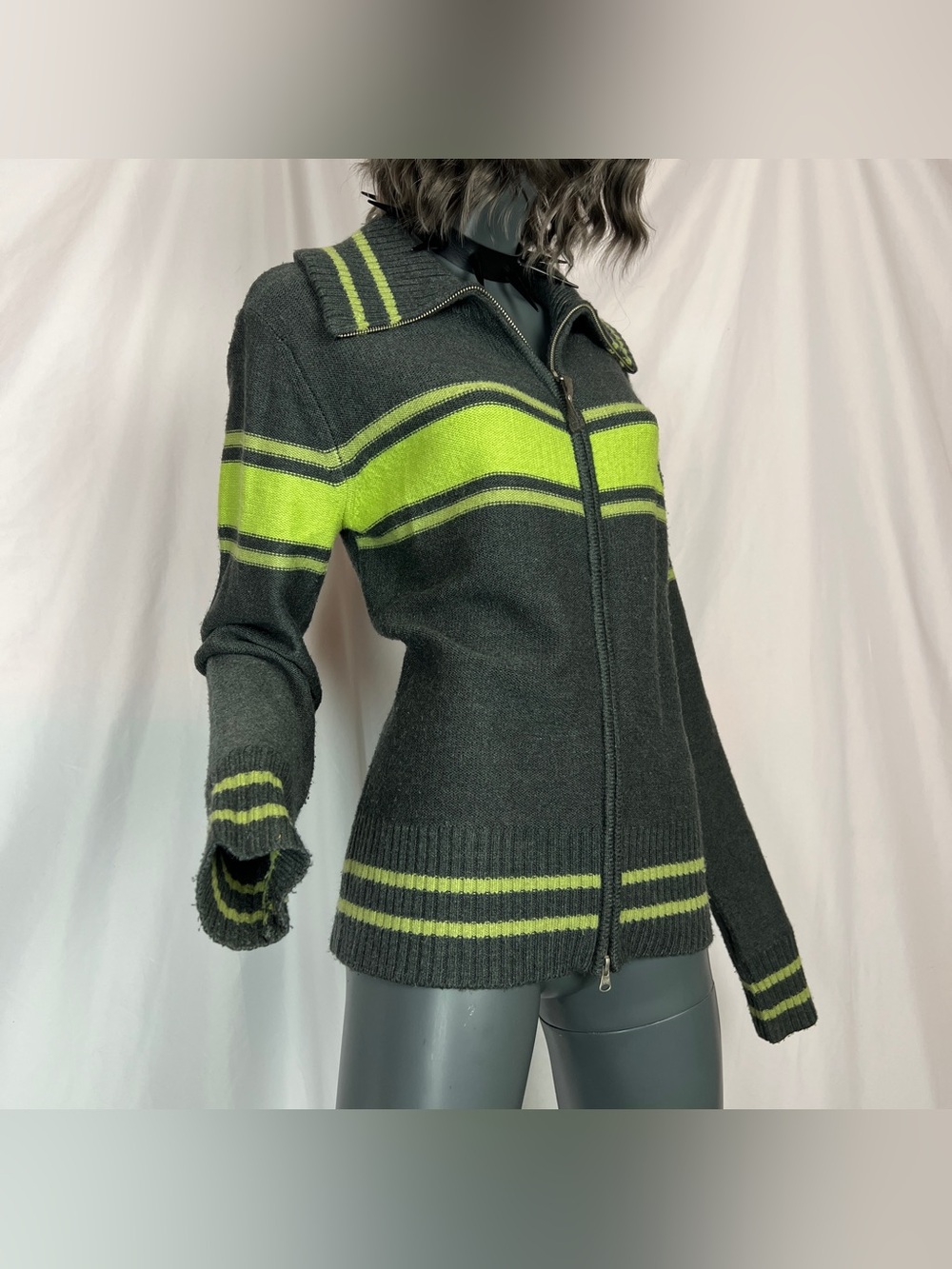 Vintage Y2K Charcoal Grey & Neon Green Knit Zip Up Cardigan Sweater